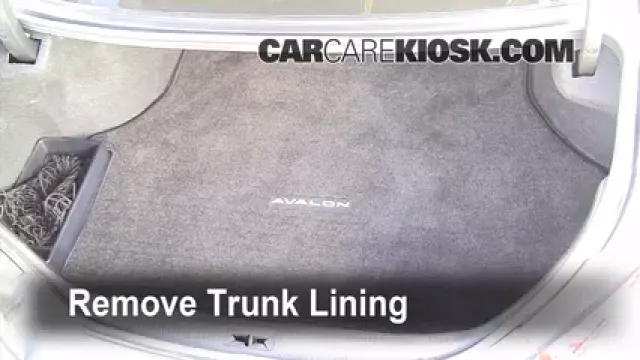 2008 Toyota Avalon Limited 3.5L V6 Monter sur cric Utiliser le cric pour lever la voiture